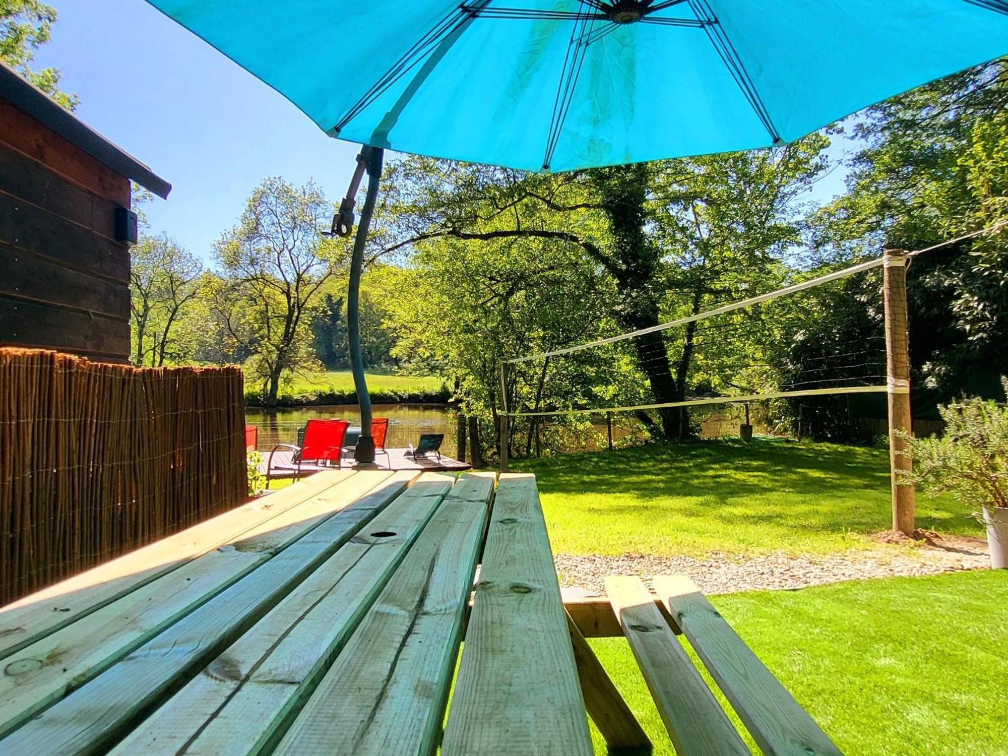 Villa Chez Nirina Proche Puys Dufou à Mortagne-sur-Sevre Extérieur photo