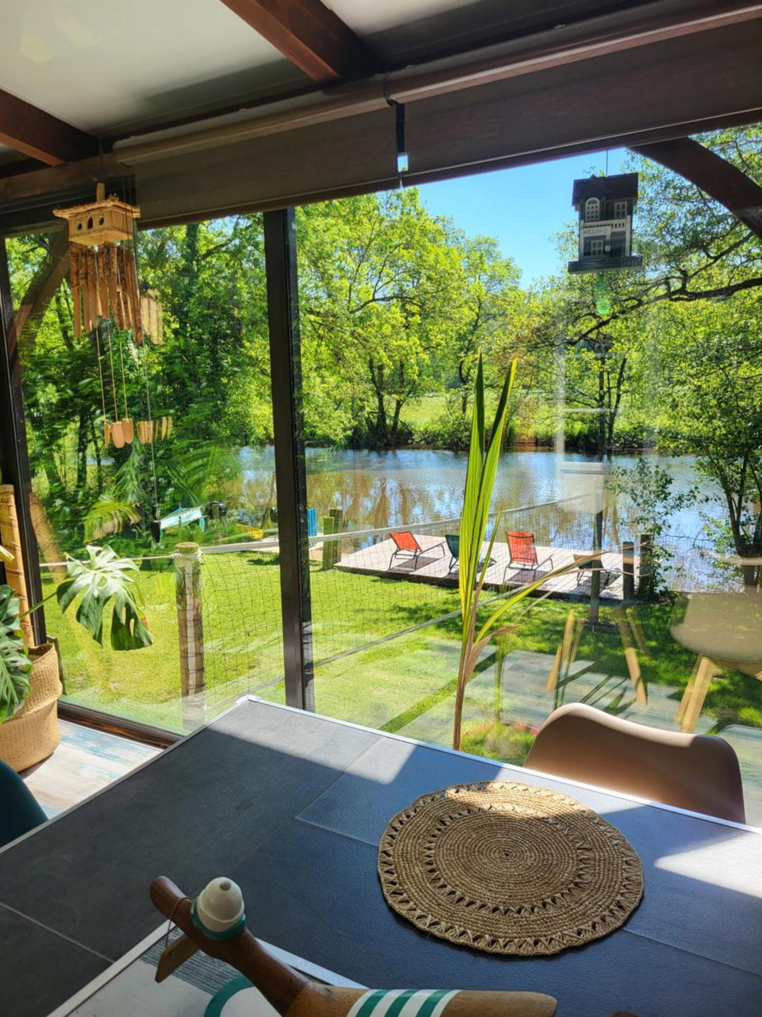 Villa Chez Nirina Proche Puys Dufou à Mortagne-sur-Sevre Extérieur photo