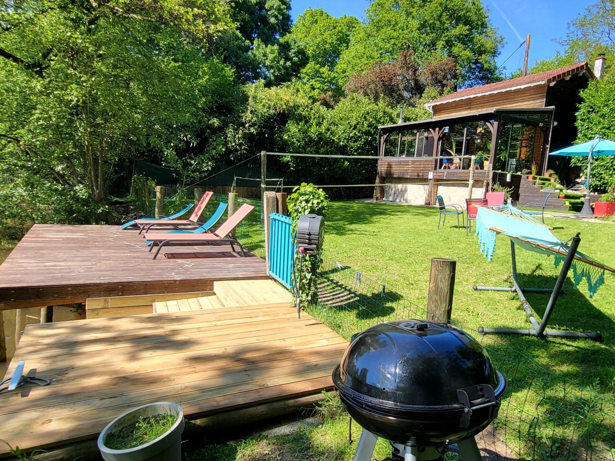 Villa Chez Nirina Proche Puys Dufou à Mortagne-sur-Sevre Extérieur photo