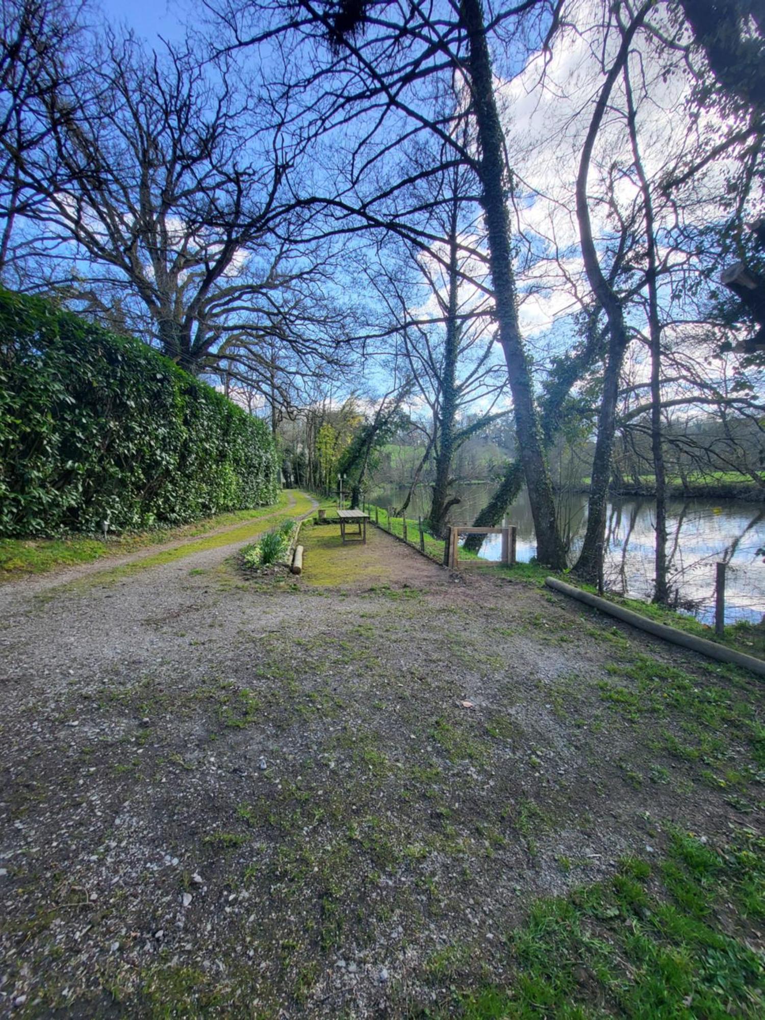 Villa Chez Nirina Proche Puys Dufou à Mortagne-sur-Sevre Extérieur photo